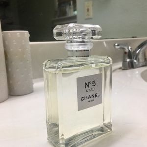 CHANEL N°5 L'EAU (barely used)